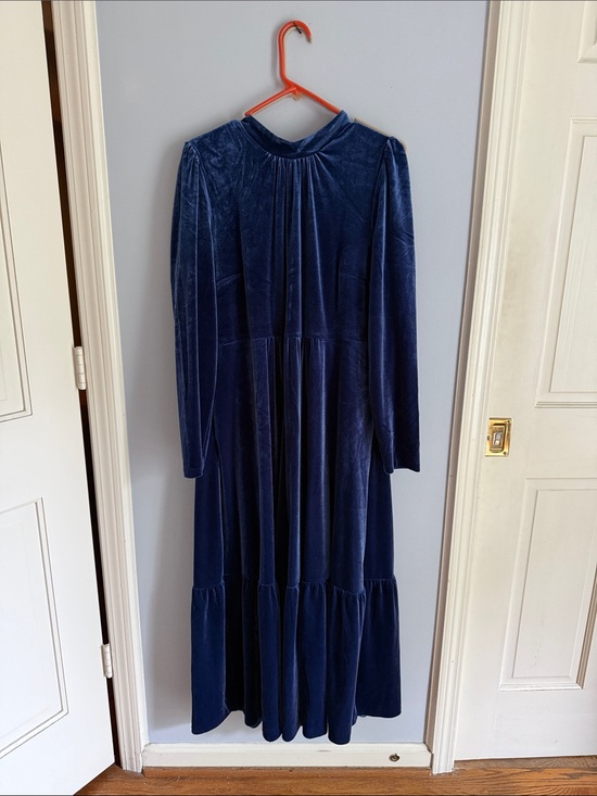 Boden Dresses & Skirts - Boden Velvet Long-Sleeve Maxi Dress - Deep Blue
